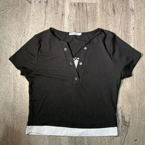 Black and white cropped top with button detai